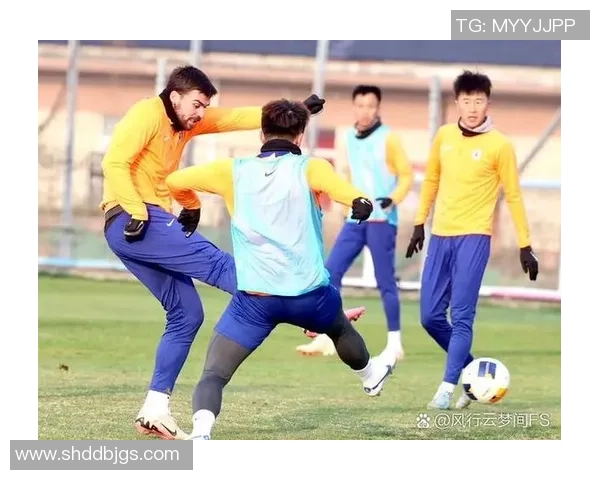 南京篮球队在亚运会中的耐力表现值得称赞展现了团队精神与拼搏精神的完美结合